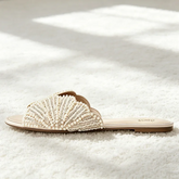 Luxury Faux Pearl Detail Slippers Novelty Shiny Appliques Design Flat Sandals for Ladies Comfortable Shoes