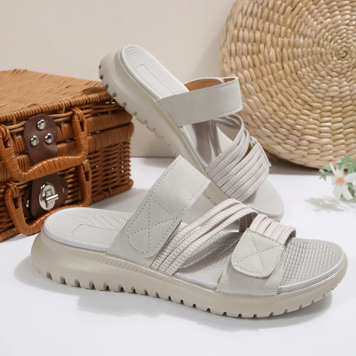 Thick Sole Slippers Sandals Plus Size Lightweight Sweet Slipper Beach Sandal for Sandalias De Mujer Verano