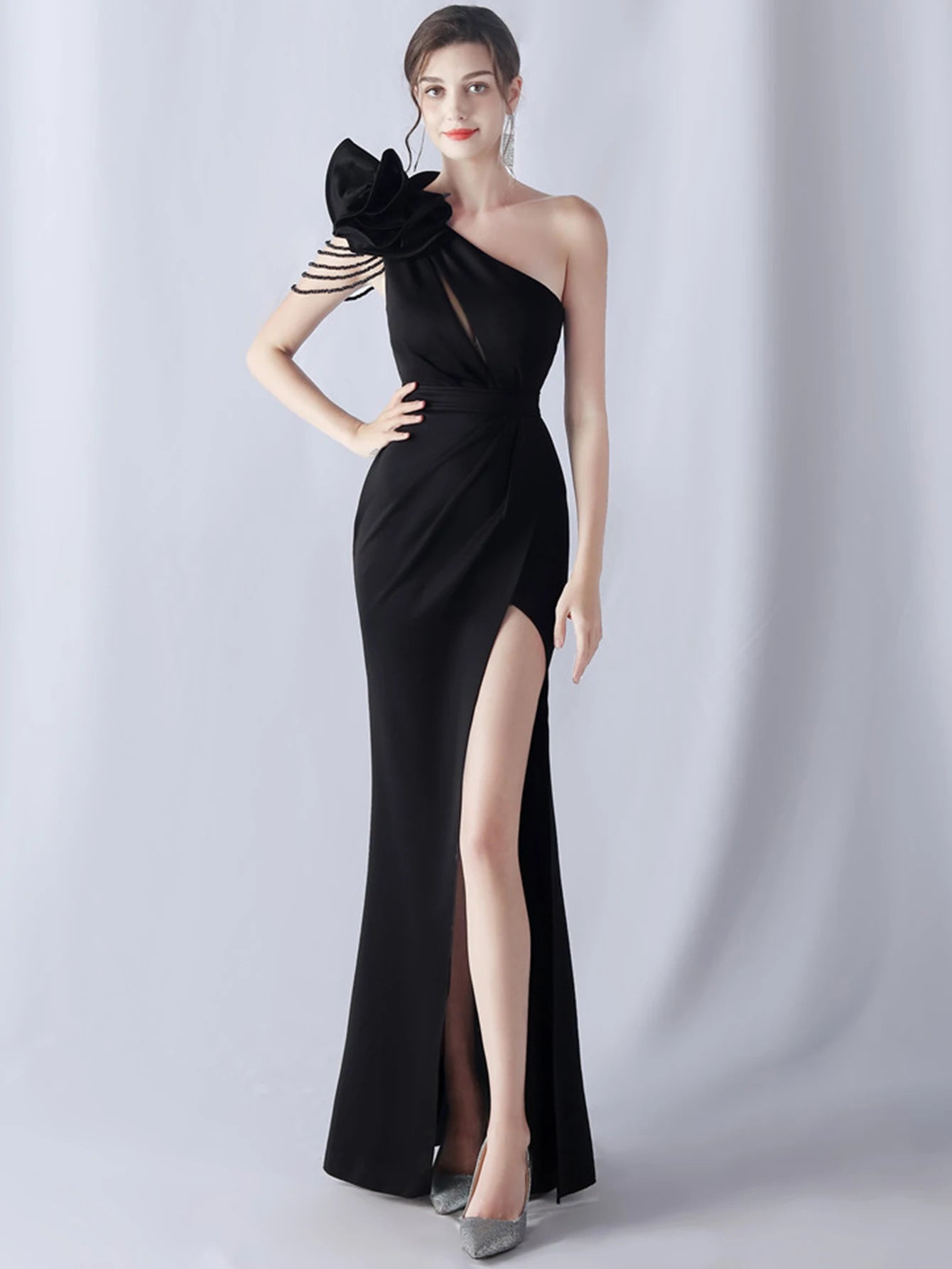 Elegant Backless Diamonds Floor-Length Birthday Party Maxi Dress