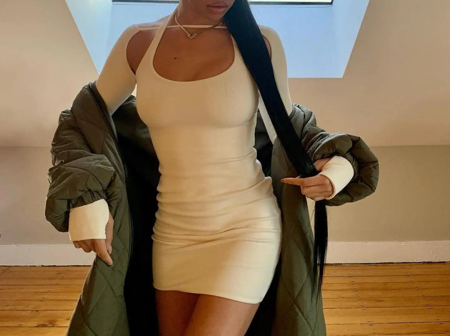 Elegant Solid Color Long Sleeved Hanging Neck Bag Hip Slim Fit Mini Dress