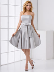 A-line Satin Bow Knee-Length Bridesmaid Dress For Wedding