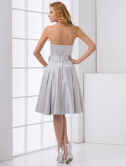 A-line Satin Bow Knee-Length Bridesmaid Dress For Wedding