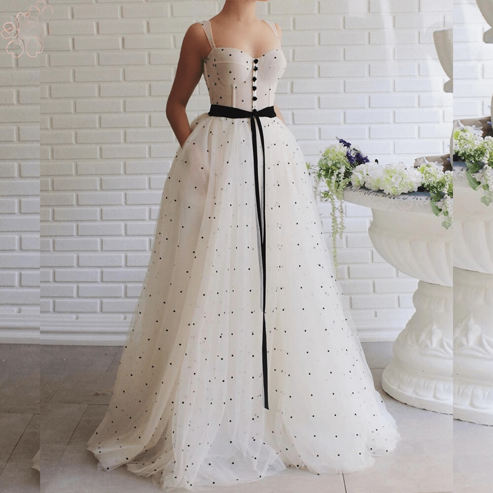 Aline Sweetheart Sleeveless with Side Pocket Plus Size Prom Dress