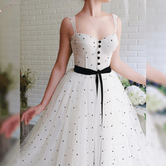 Aline Sweetheart Sleeveless with Side Pocket Plus Size Prom Dress
