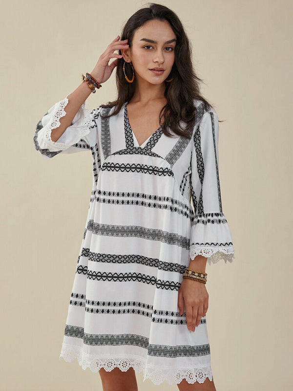 Bohemian Geo Print Lace Stitch V-neck Midi Dress