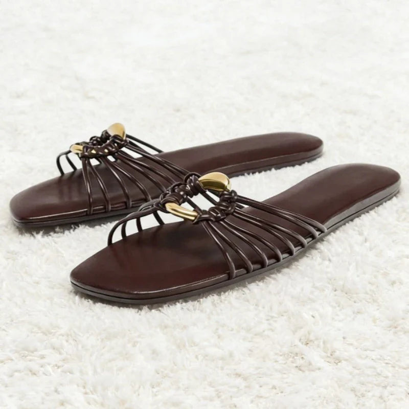 Brown Narrow-Strap Woven Design Flat Slippers Light Comfortable Sandals for Wome Metal Decorations Beach Shoes