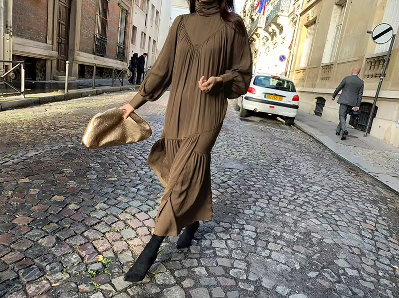 Elegant Turtleneck Long Sleeve A-line Loose Midi Dress