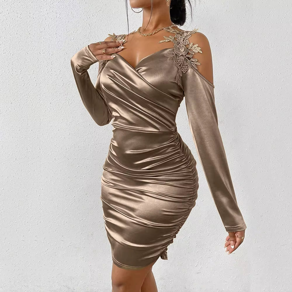 Casual Fitting Slim Cut-Out Long Sleeve Sweetheart Neck Wrap Dresses
