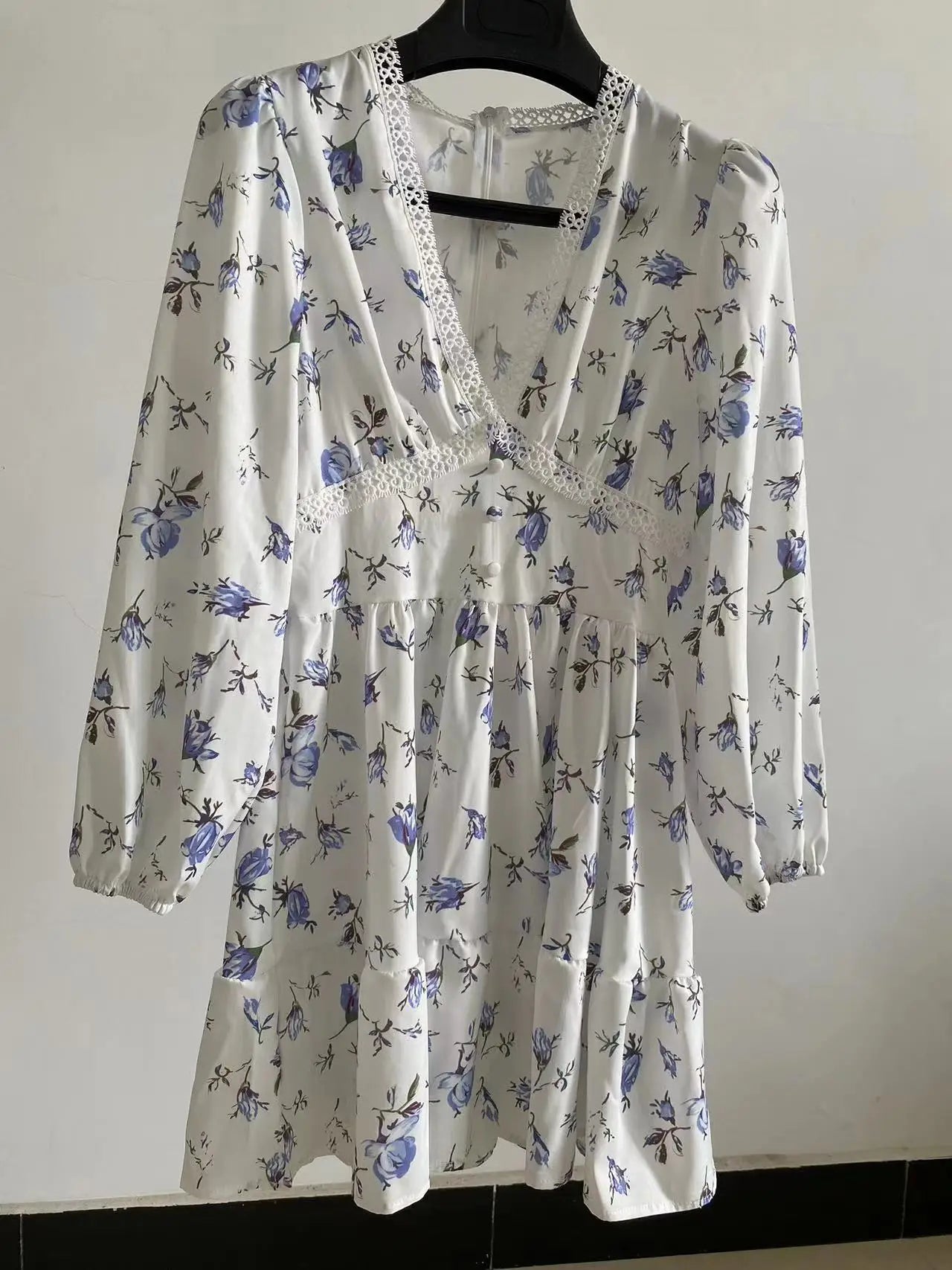 Casual High Waist A-Line  Floral Print Long Sleeve V Neck Mini Dresses