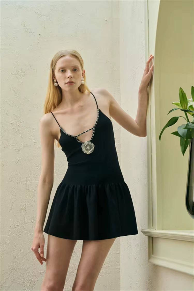 Casual Knitted Spaghetti Strap Hollow Tight Floral V-Neck Pleated Mini Dress