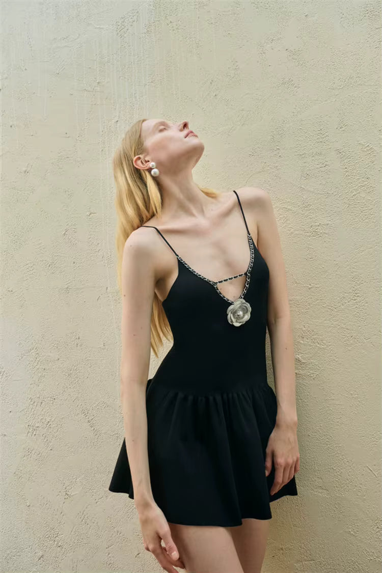 Casual Knitted Spaghetti Strap Hollow Tight Floral V-Neck Pleated Mini Dress