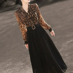 Casual Style Retro Print Fake Spliced long-sleeved V-neck Two-piece