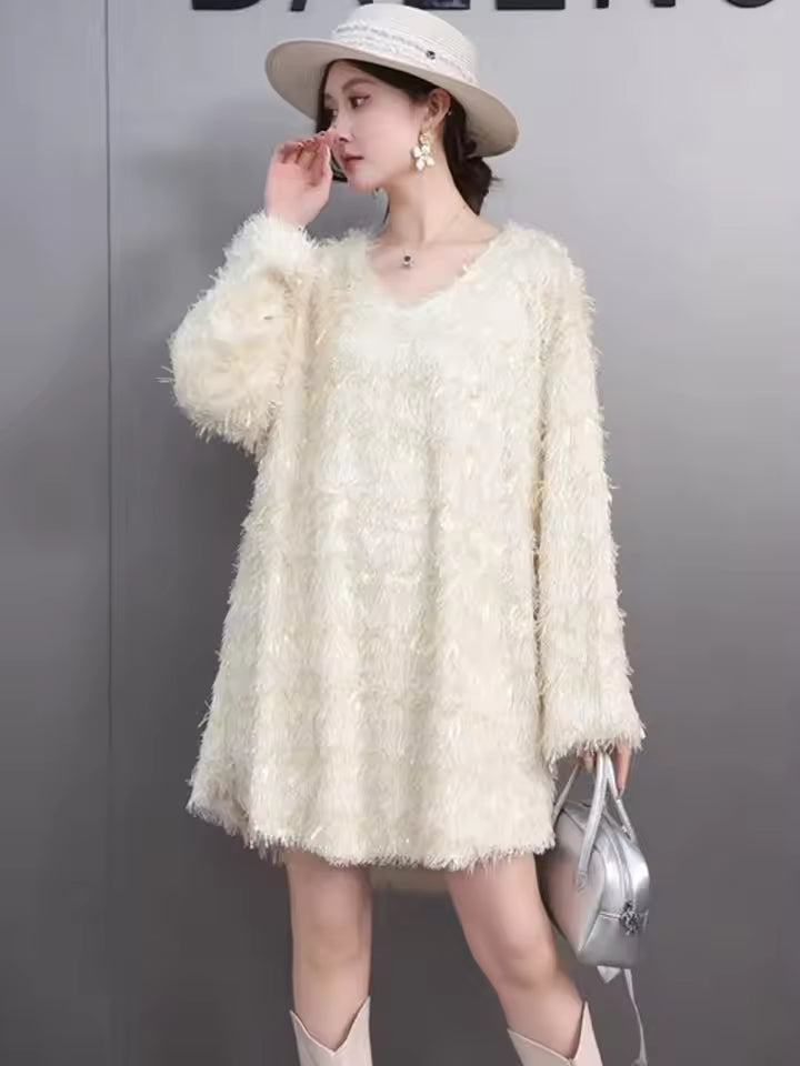 Casual O-Neck Tassels Large Size Plush Mini Dress