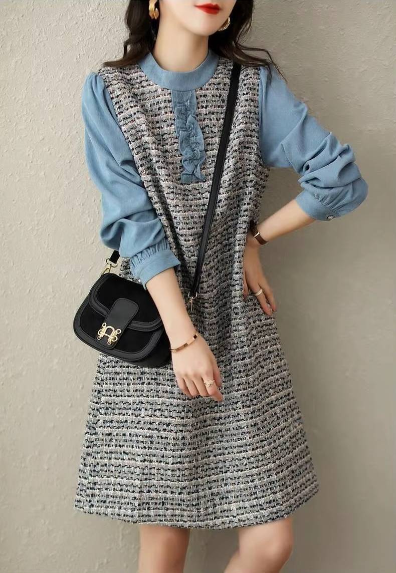 Casual Round Neck Lace Pleated Button Spliced Loose Mini Dress