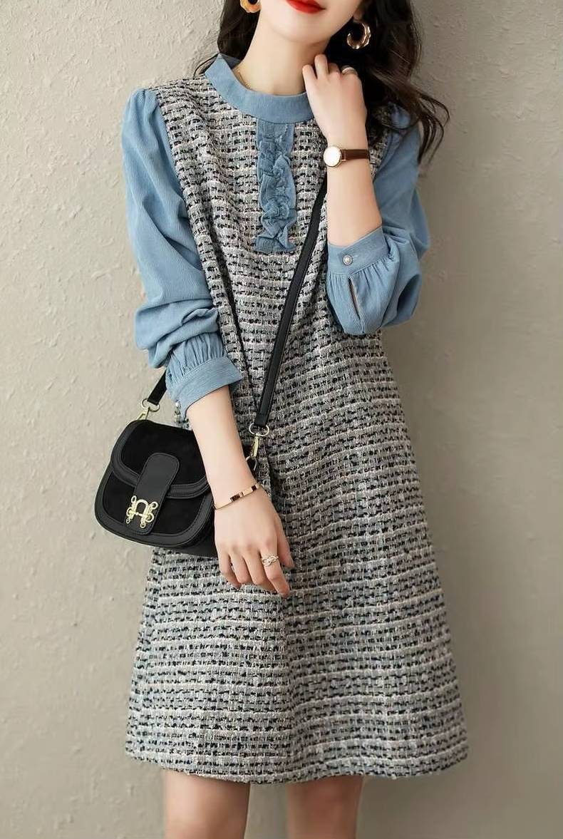 Casual Round Neck Lace Pleated Button Spliced Loose Mini Dress
