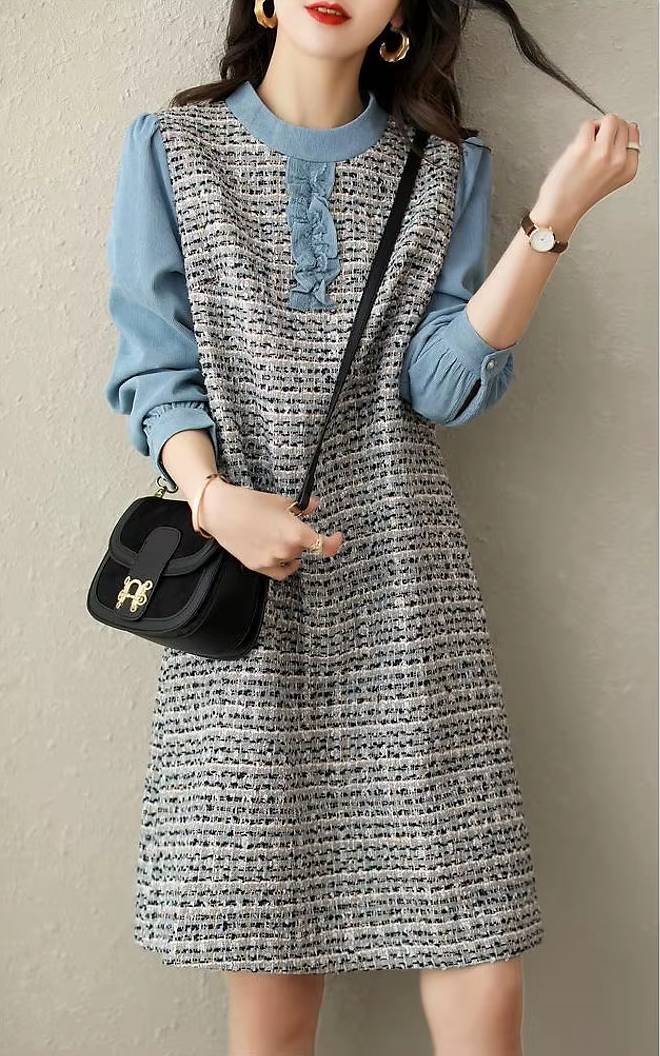 Casual Round Neck Lace Pleated Button Spliced Loose Mini Dress