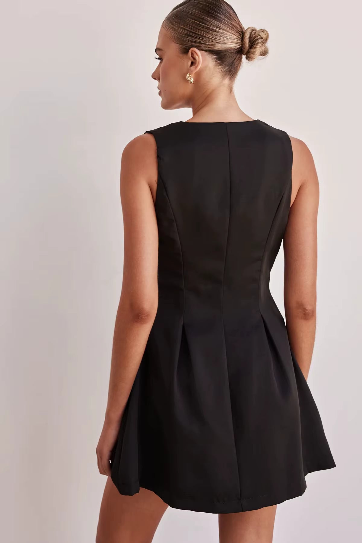Casual Solid Color Sleeveless Single Breasted Style Street Versatile Formal Mini Dress