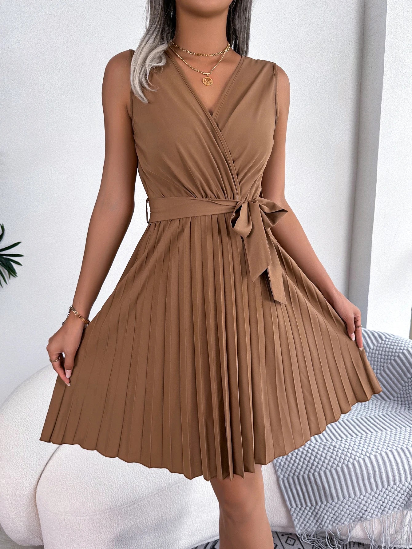 Casual V Neck Sleeveless Regular Pleated Knee Length Dress