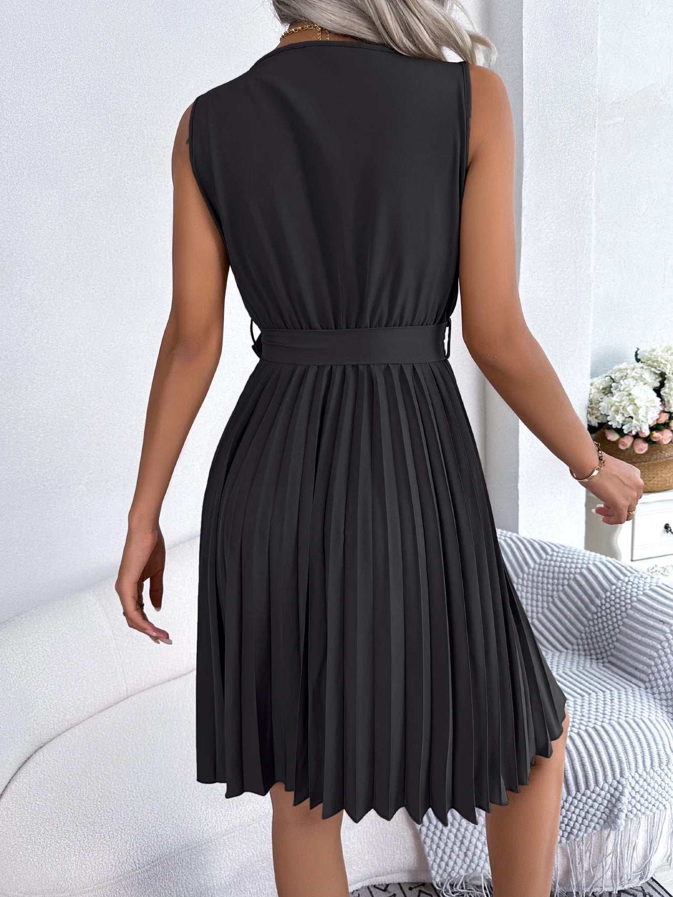 Casual V Neck Sleeveless Regular Pleated Knee Length Dress