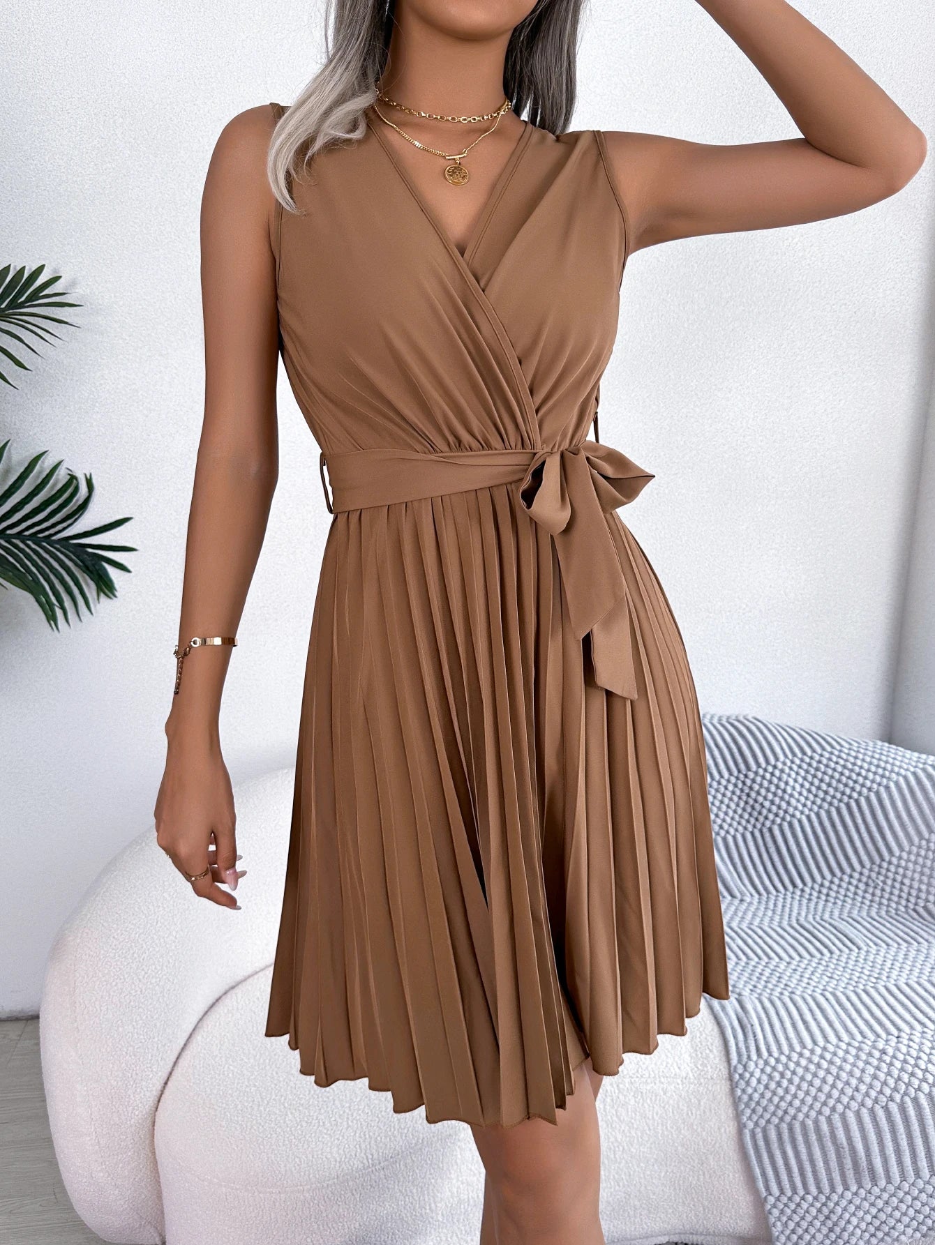 Casual V Neck Sleeveless Regular Pleated Knee Length Dress