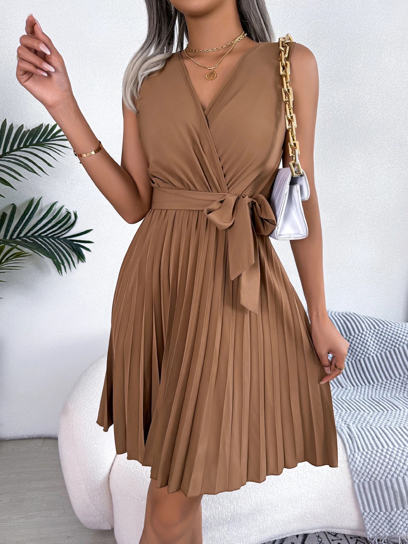Casual V Neck Sleeveless Regular Pleated Knee Length Dress