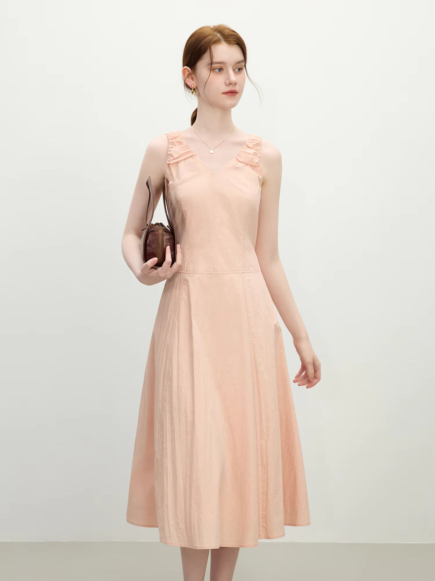 Casual V-Neck Two-Tone Gathered Straps Sleeveless A-Line Midi Dress