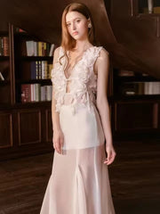Charming Deep V-Neck Ruffled Flower Mesh Design Sleeveless Dress