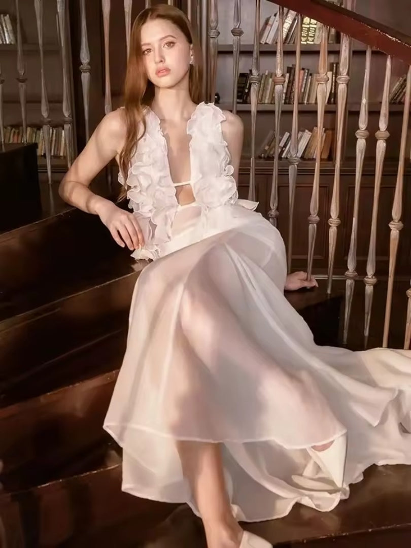 Charming Deep V-Neck Ruffled Flower Mesh Design Sleeveless Dress