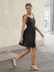 Chic Cotton Spaghetti Strap Solid Color V-neck Short Dress