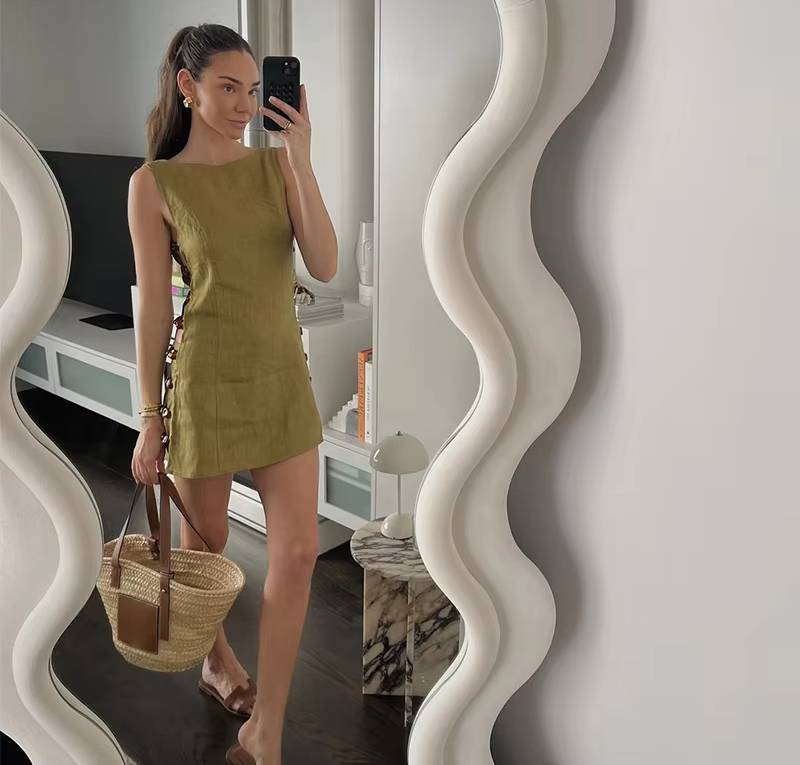 Chic Side Hollow Bead Sleeveless O-neck Slim Mini Dress Streetwear