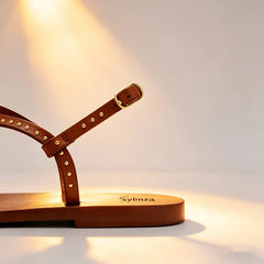 Concise Style Rivet Detail Flat Sandals Comfortable Ankle-Strap Buckle Clip Toe Sandals Luxury Designer Beach Shoes
