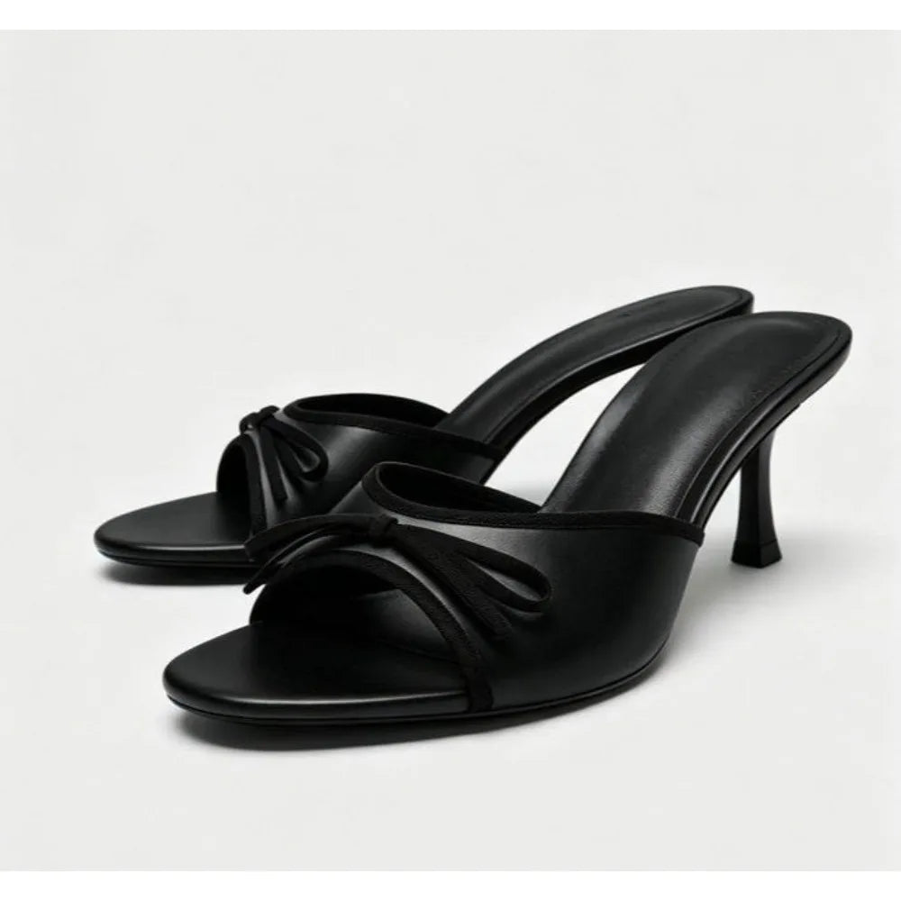 Design Simple One-word High-heeled Shoes