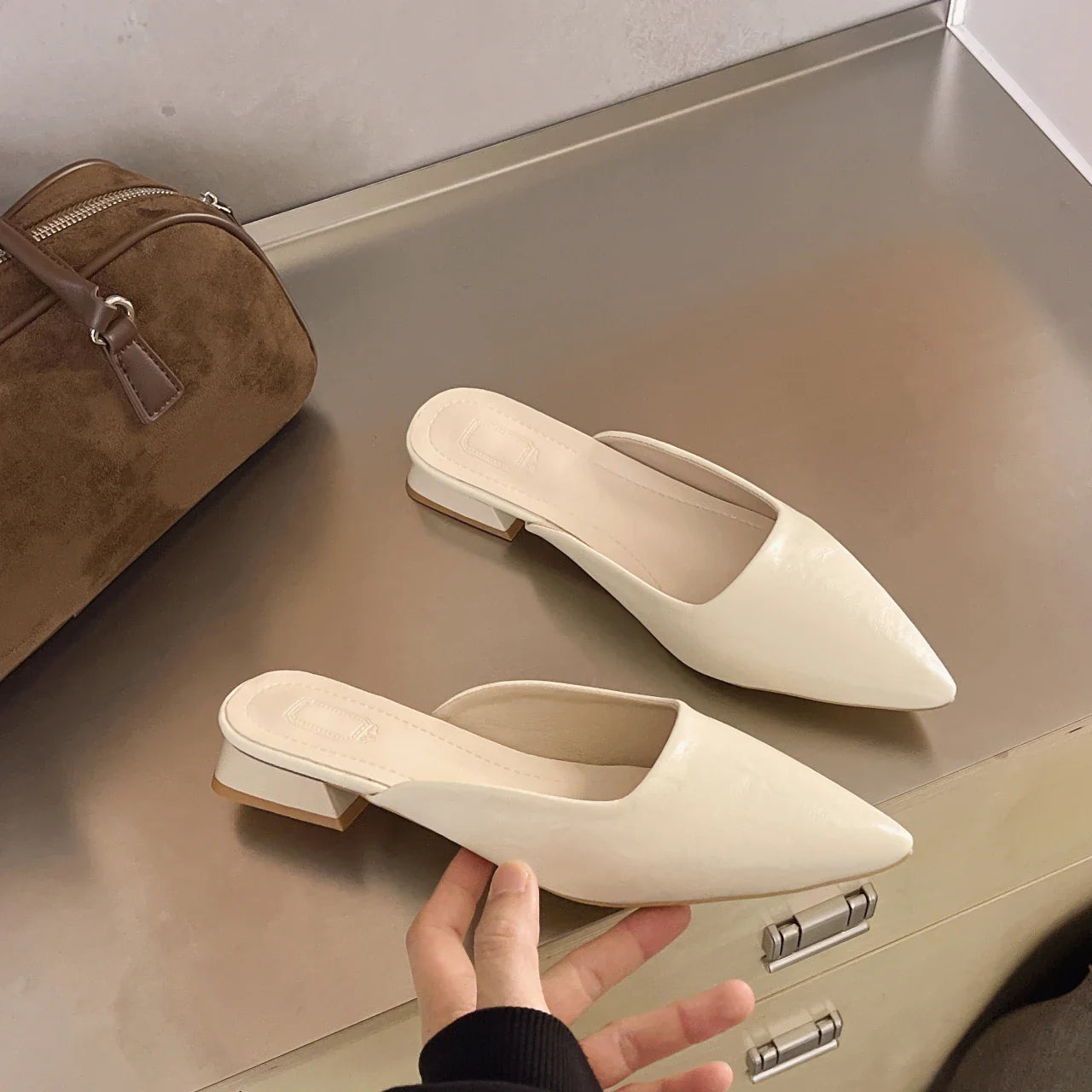 Designer Pointed Toe Slippers Concise Thin Low Heel