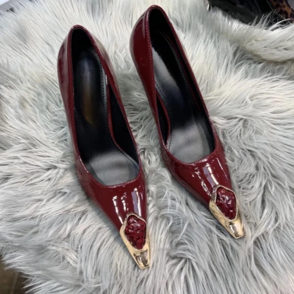 Designer Ladies' Elegant Retro Pointed-toe Shallow Mouth Gemstone High-heeled Metal Patent Leather One-strap Heel