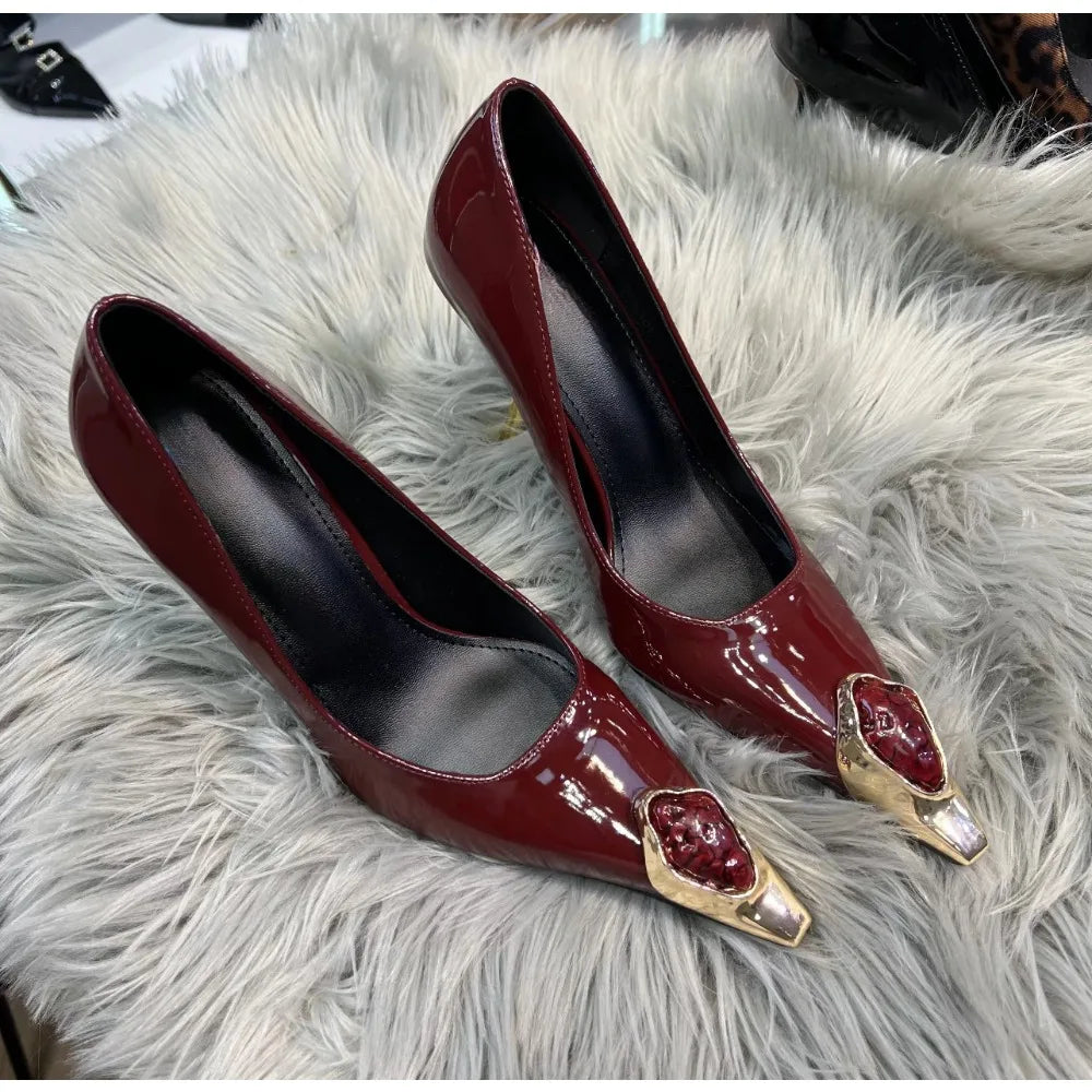 Designer Ladies' Elegant Retro Pointed-toe Shallow Mouth Gemstone High-heeled Metal Patent Leather One-strap Heel