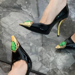 Designer Elegant Retro Pointed-toe Shallow Mouth Gemstone High-heeled Metal Patent Leather One-strap Heel