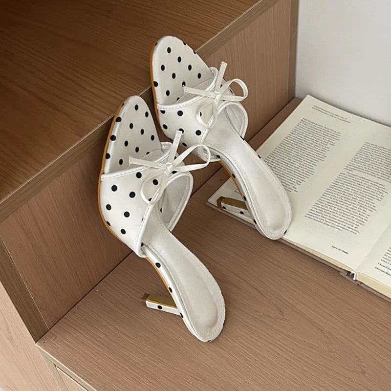 Butterfly-kont Polka Dot Silk Thin Heel