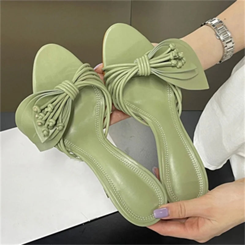 Design Narrow Band Butterfly-kont Thin Heel