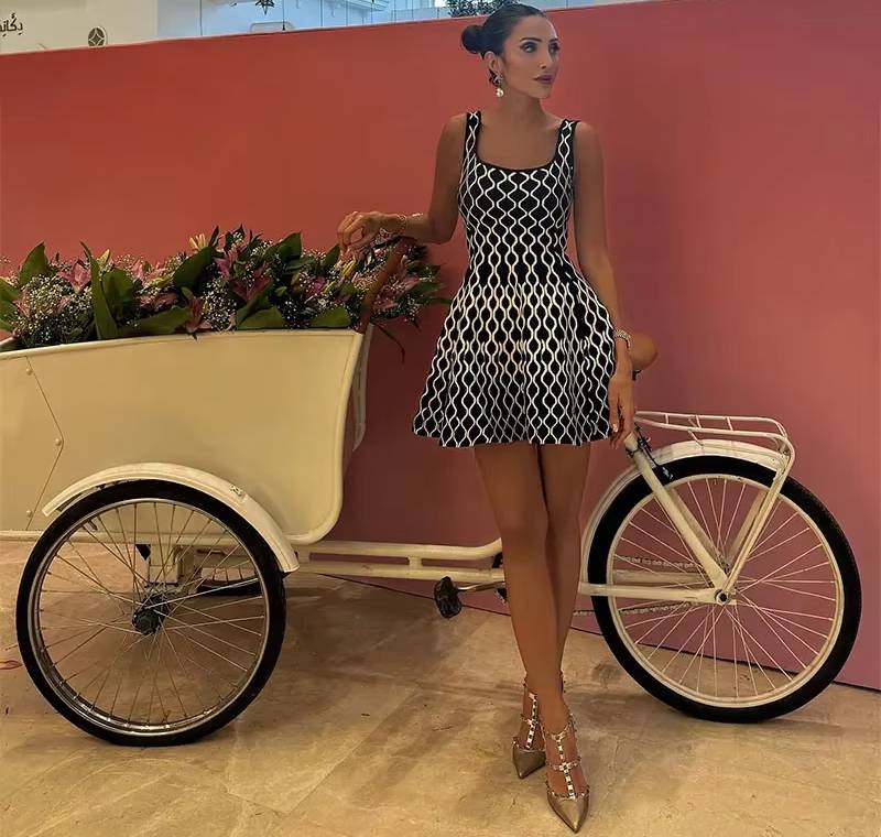 Elegant A-line Plaid Side Pocket Knitted Mini Dress