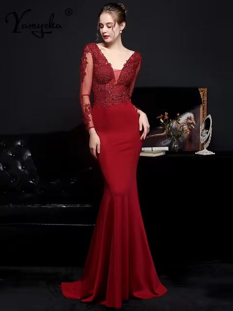 Elegant Backless Empire Spaghetti Strap Rhinestone Lace Maxi Dress