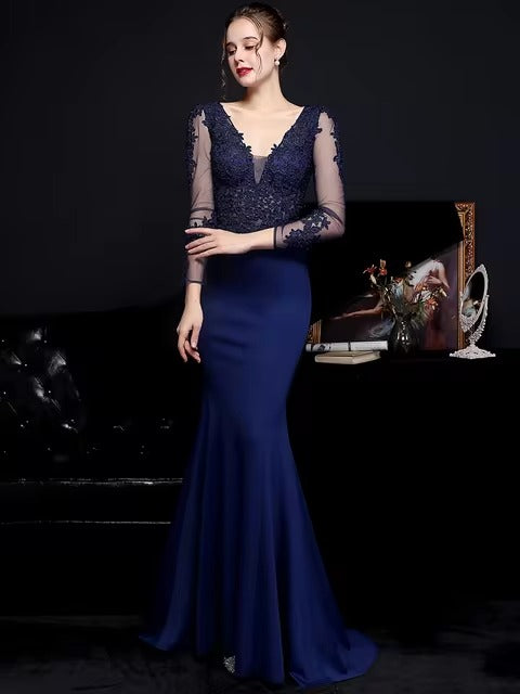 Elegant Backless Empire Spaghetti Strap Rhinestone Lace Maxi Dress
