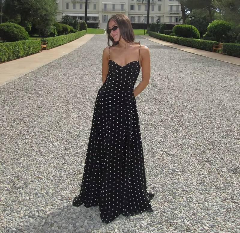 Elegant Backless Pleated Wave Point Sling Floor-length Maxi Dress