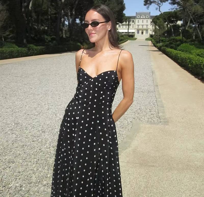 Elegant Backless Pleated Wave Point Sling Floor-length Maxi Dress