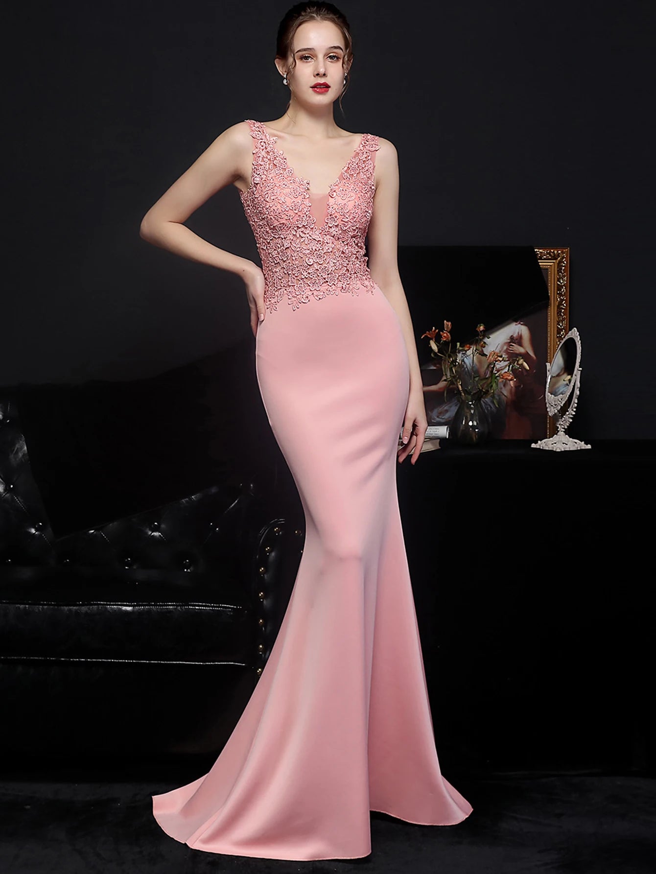 Elegant Backless Spaghetti Strap Rhinestone Lace Maxi Dress