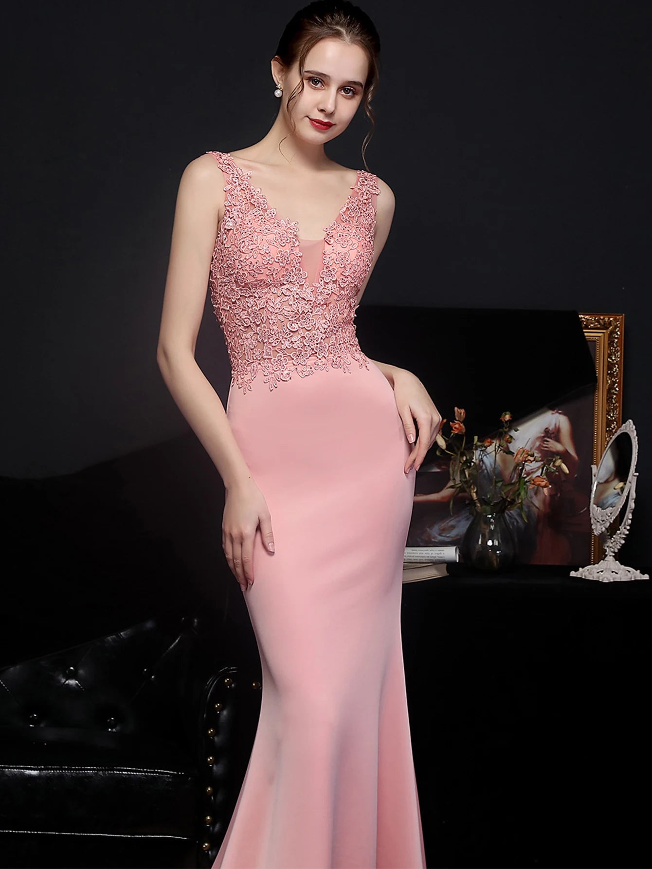 Elegant Backless Spaghetti Strap Rhinestone Lace Maxi Dress
