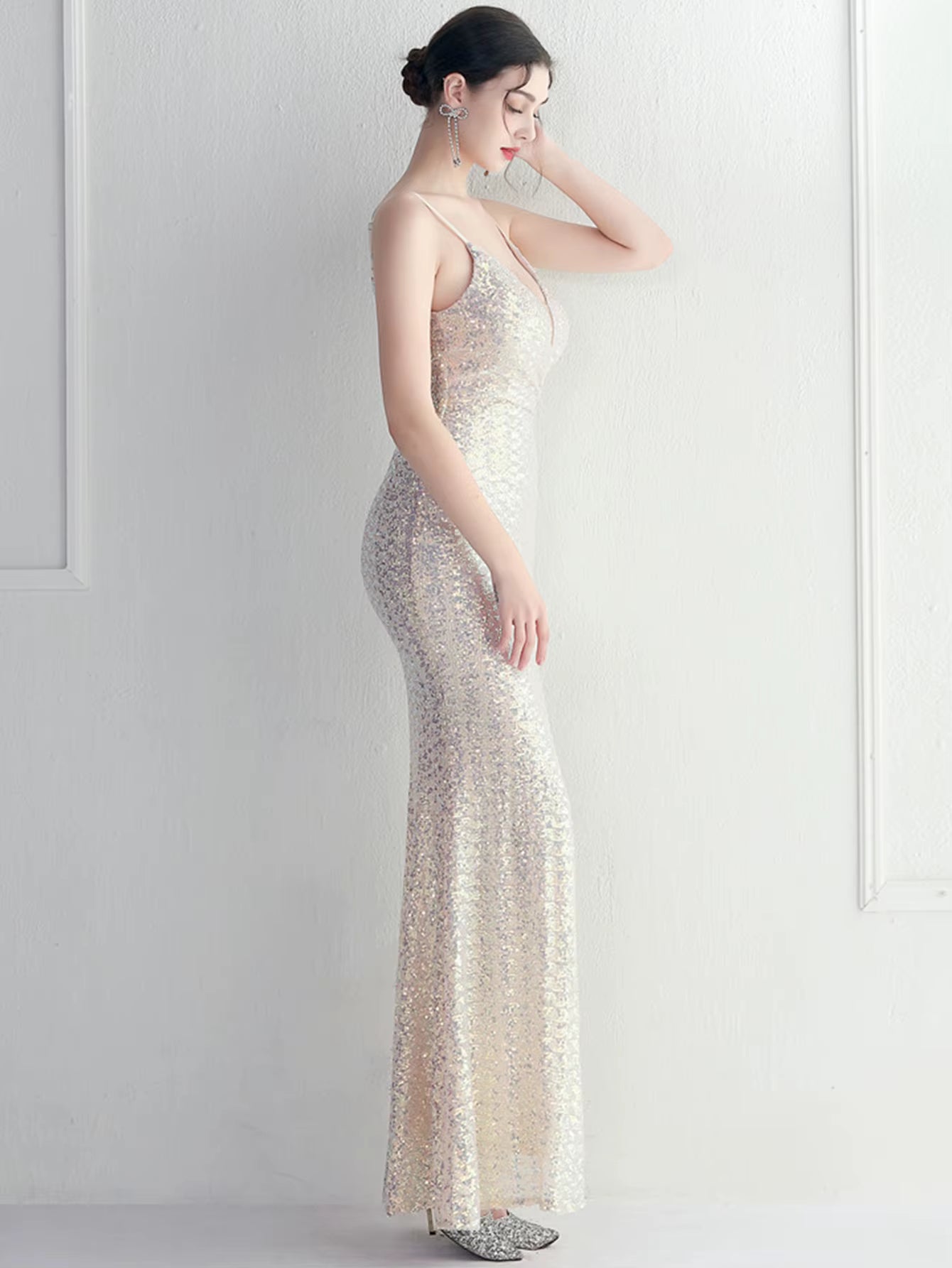 Elegant Backless V-Neck Slip Floor-Length Sequin Maxi Dresses