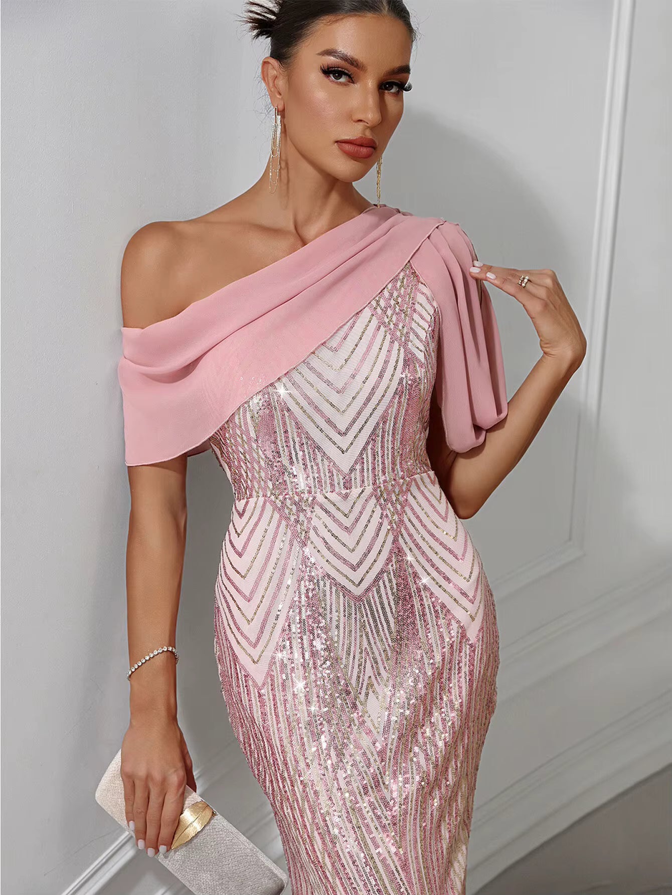 Elegant Chiffon Backless Ankle-Length Sequin Maxi Dress