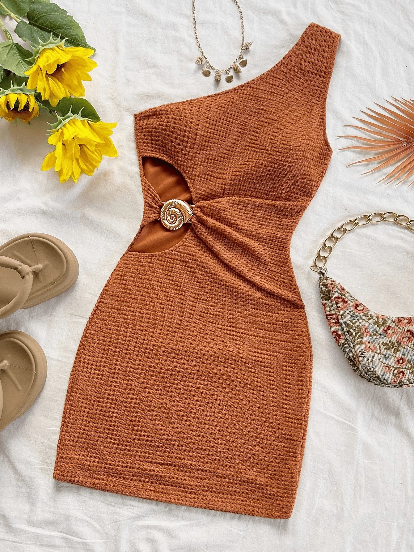 Elegant Diagonal Collar Off-the Shoulder Hollowed-Out Metal Buckle Mini Dress