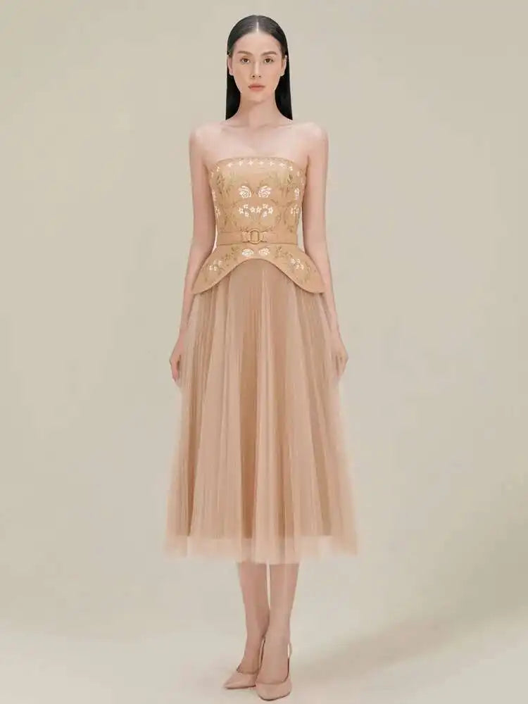 Elegant Embroidery Flowers Strapless Belt Tops Mesh Patchwork Pleated Skirt Two Piece Sets