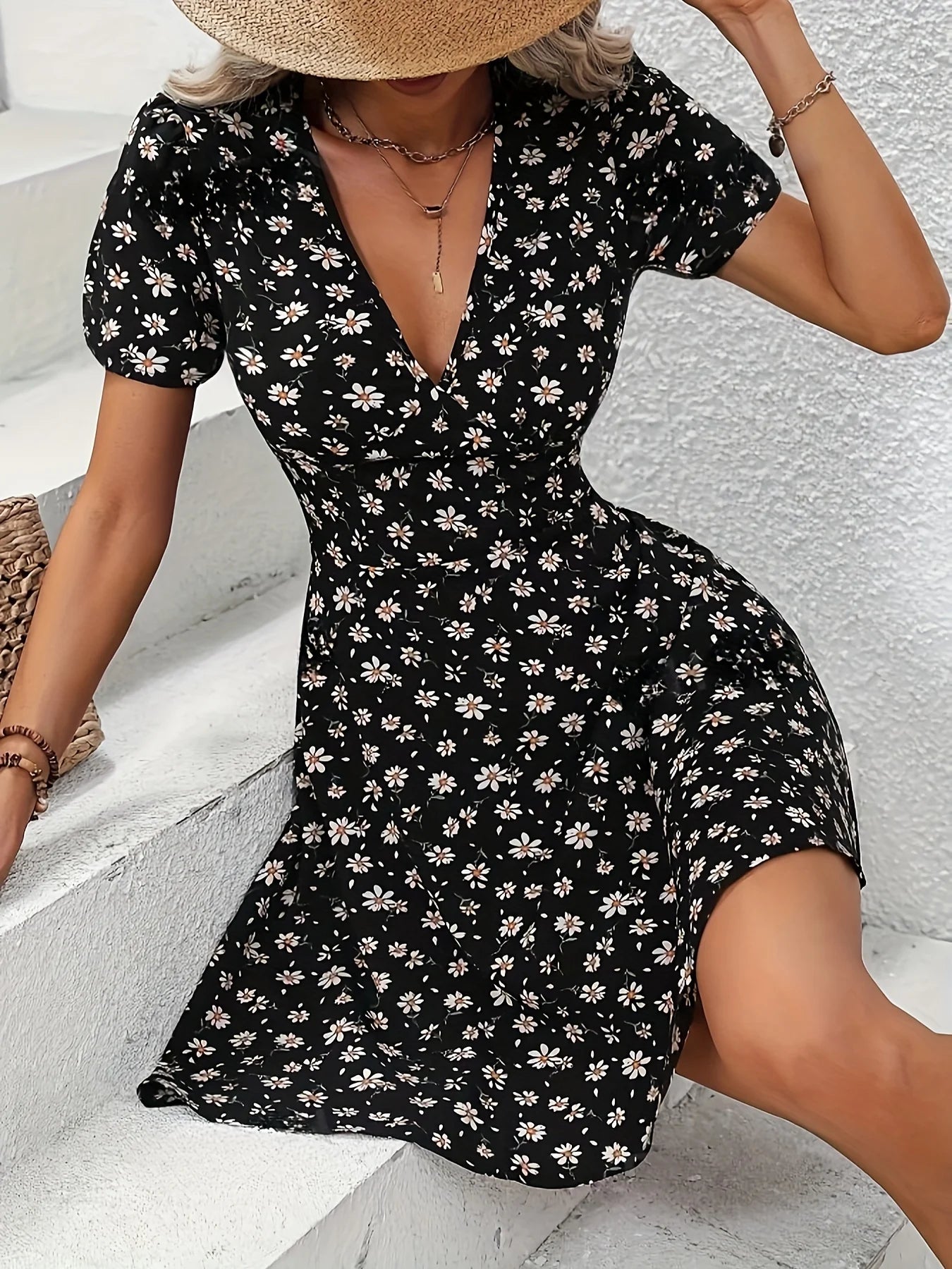 Elegant Floral Printed V Neck Fit and Flare Puff Sleeve Mini Dress